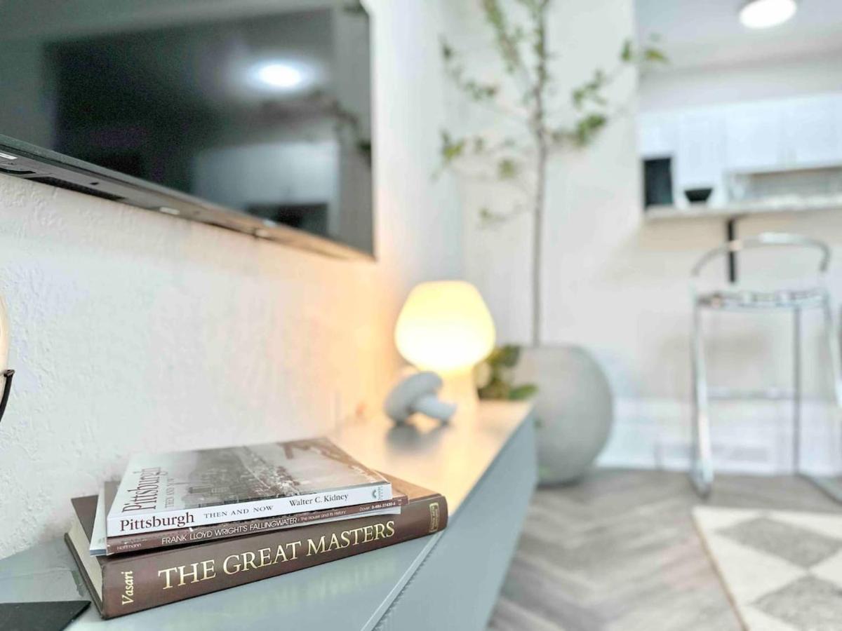 The Elliott At Highland Park By Luxe Pgh Apartamento